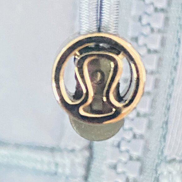 Lululemon Zip-Up light Purple Jacket - Designed in Vancouver, Made in Vietnam - Picture 16 of 17